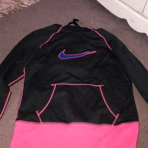 nike sweatshirt